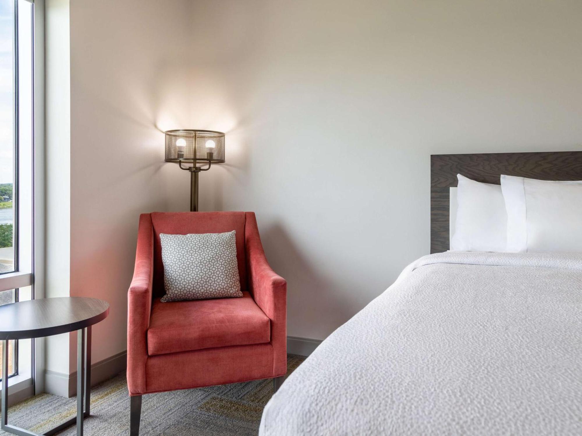 Hilton Garden Inn Fredericton Esterno foto