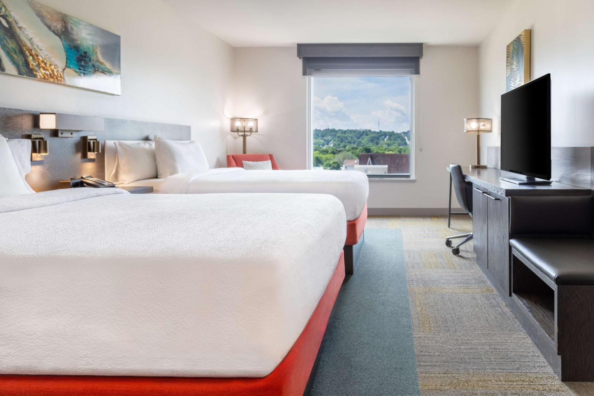 Hilton Garden Inn Fredericton Esterno foto